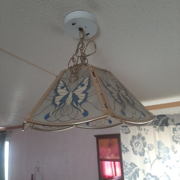 Shandelier - Picture 2 of 2